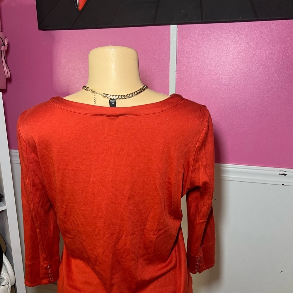 Blouse made of very fresh and soft fabric, excellent for an occasion - Picture 7 of 8